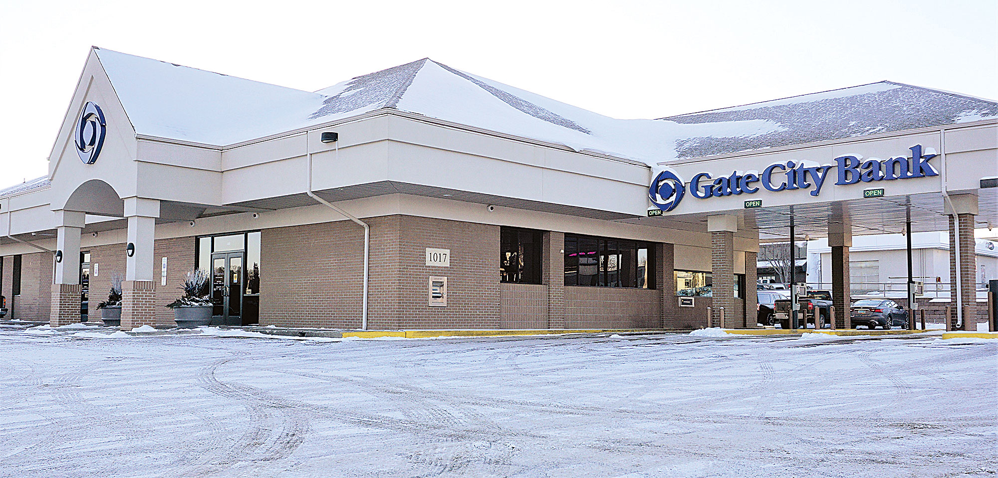 Banks aid federal workers | News, Sports, Jobs - Minot Daily News